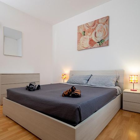 Appartamento In Centro A Udine Exteriör bild
