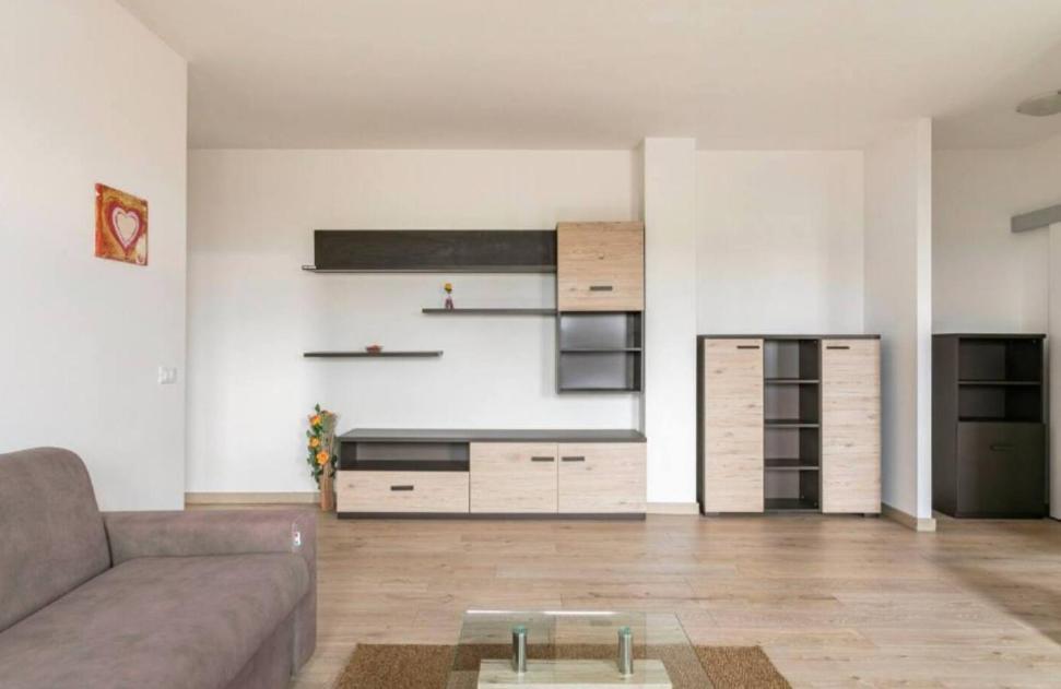 Appartamento In Centro A Udine Exteriör bild
